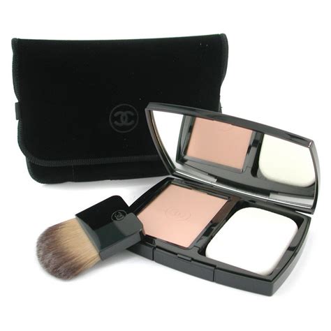 chanel vitalumiere eclat compact